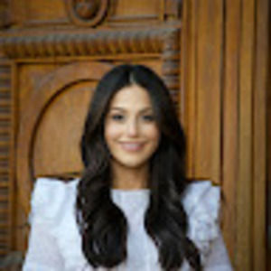 Meet your Posher, Sarah maryam